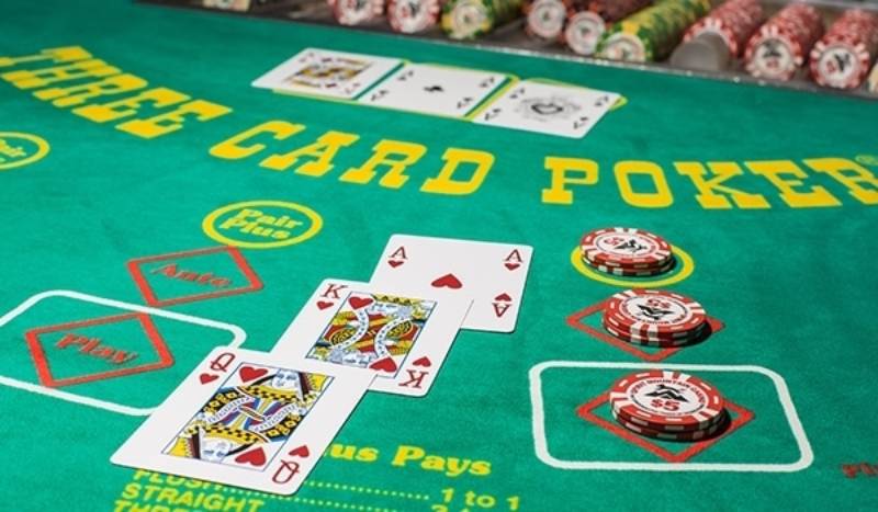 Hướng Dẫn Chơi Three Card Poker Từ Cơ Bản Đến Nâng Cao 1 Three card poker là gì? Tại sao nên thử sức?